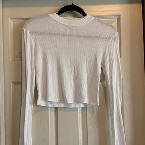 White long sleeve crop top
